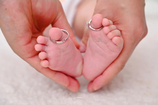 阳春宝宝干咳呕吐